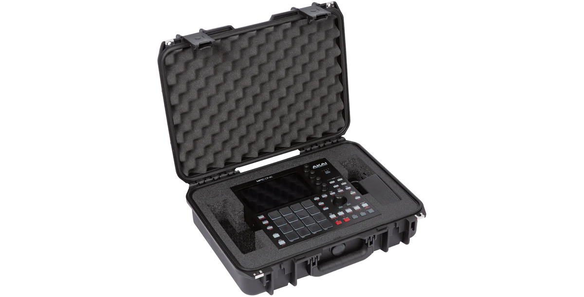 iSeries 1813-5 AKAI MPC One + Case